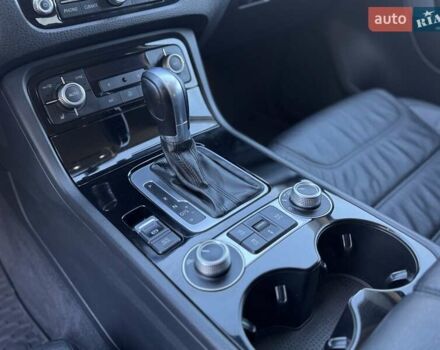 Фольксваген Туарег 2015 в Виннице на Automoto.ua Серый Фольксваген Туарег, объемом двигателя 2.97 л и пробегом 250 тыс. км за 22900 $, фото 26 на Automoto.ua