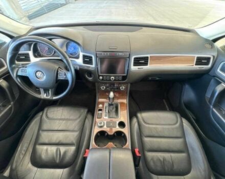 Серый Фольксваген Туарег, объемом двигателя 3 л и пробегом 76 тыс. км за 14000 $, фото 8 на Automoto.ua