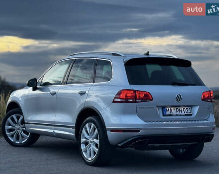 Серый Фольксваген Туарег, объемом двигателя 3 л и пробегом 205 тыс. км за 27500 $, фото 6 на Automoto.ua