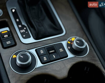 Серый Фольксваген Туарег, объемом двигателя 3 л и пробегом 205 тыс. км за 27500 $, фото 60 на Automoto.ua