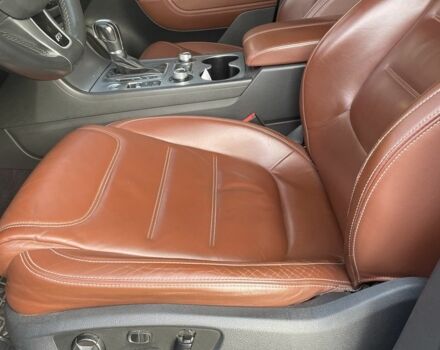 Сірий Фольксваген Туарег, об'ємом двигуна 3 л та пробігом 262 тис. км за 27999 $, фото 10 на Automoto.ua