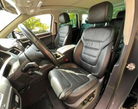 Серый Фольксваген Туарег, объемом двигателя 3 л и пробегом 74 тыс. км за 14700 $, фото 8 на Automoto.ua