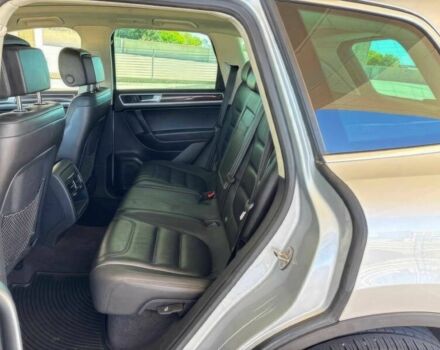 Серый Фольксваген Туарег, объемом двигателя 3 л и пробегом 76 тыс. км за 14000 $, фото 11 на Automoto.ua