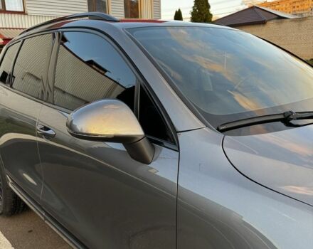 Серый Фольксваген Туарег, объемом двигателя 3 л и пробегом 200 тыс. км за 23500 $, фото 6 на Automoto.ua