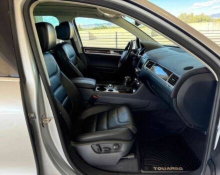 Серый Фольксваген Туарег, объемом двигателя 3 л и пробегом 76 тыс. км за 14000 $, фото 9 на Automoto.ua