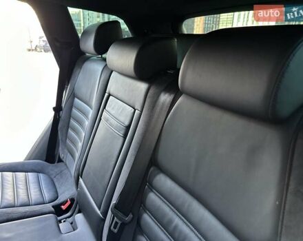 Серый Фольксваген Туарег, объемом двигателя 3 л и пробегом 193 тыс. км за 23450 $, фото 80 на Automoto.ua