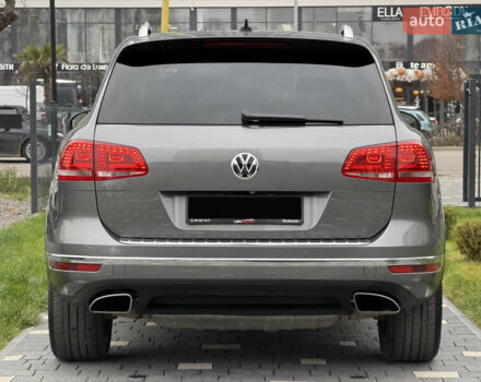 Серый Фольксваген Туарег, объемом двигателя 3 л и пробегом 228 тыс. км за 24900 $, фото 17 на Automoto.ua