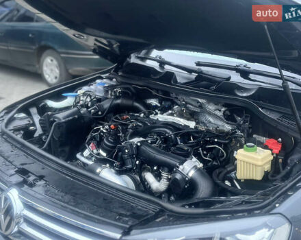 Серый Фольксваген Туарег, объемом двигателя 2.97 л и пробегом 268 тыс. км за 19700 $, фото 18 на Automoto.ua