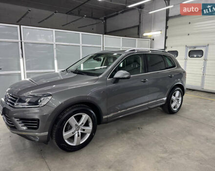 Сірий Фольксваген Туарег, об'ємом двигуна 2.97 л та пробігом 104 тис. км за 29900 $, фото 1 на Automoto.ua