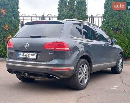Серый Фольксваген Туарег, объемом двигателя 2.97 л и пробегом 273 тыс. км за 21999 $, фото 4 на Automoto.ua