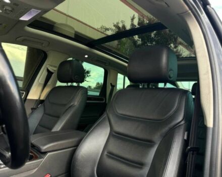 Серый Фольксваген Туарег, объемом двигателя 3 л и пробегом 72 тыс. км за 13600 $, фото 8 на Automoto.ua