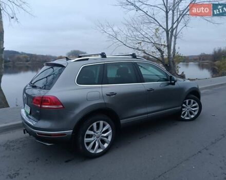 Серый Фольксваген Туарег, объемом двигателя 3.6 л и пробегом 165 тыс. км за 17500 $, фото 5 на Automoto.ua