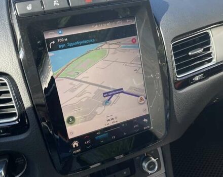 Сірий Фольксваген Туарег, об'ємом двигуна 2.97 л та пробігом 190 тис. км за 29999 $, фото 19 на Automoto.ua