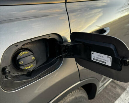 Серый Фольксваген Туарег, объемом двигателя 2.97 л и пробегом 220 тыс. км за 23500 $, фото 26 на Automoto.ua