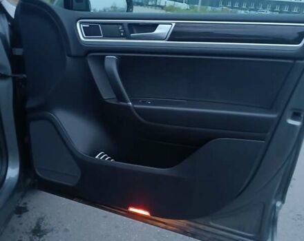 Серый Фольксваген Туарег, объемом двигателя 3.6 л и пробегом 165 тыс. км за 17500 $, фото 21 на Automoto.ua