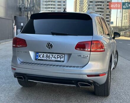 Серый Фольксваген Туарег, объемом двигателя 3 л и пробегом 193 тыс. км за 23450 $, фото 10 на Automoto.ua