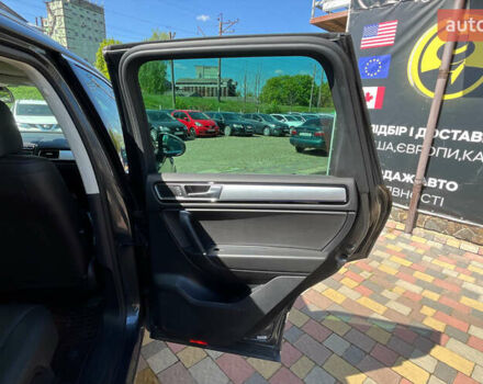 Серый Фольксваген Туарег, объемом двигателя 3 л и пробегом 158 тыс. км за 22900 $, фото 24 на Automoto.ua