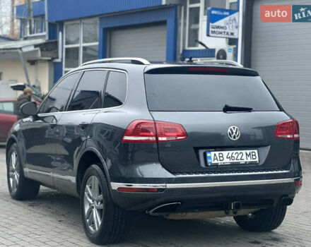 Серый Фольксваген Туарег, объемом двигателя 2.97 л и пробегом 268 тыс. км за 19700 $, фото 2 на Automoto.ua