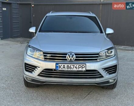 Серый Фольксваген Туарег, объемом двигателя 3 л и пробегом 193 тыс. км за 23450 $, фото 13 на Automoto.ua