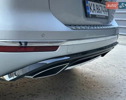 Серый Фольксваген Туарег, объемом двигателя 3 л и пробегом 193 тыс. км за 23450 $, фото 17 на Automoto.ua