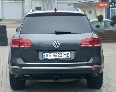 Серый Фольксваген Туарег, объемом двигателя 2.97 л и пробегом 268 тыс. км за 19700 $, фото 3 на Automoto.ua
