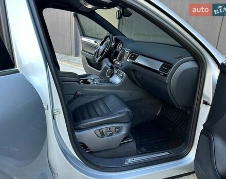 Серый Фольксваген Туарег, объемом двигателя 3 л и пробегом 193 тыс. км за 23450 $, фото 43 на Automoto.ua