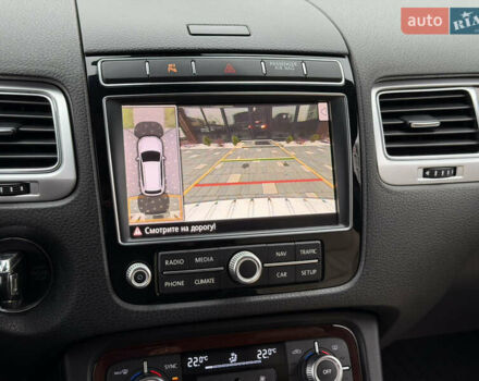 Серый Фольксваген Туарег, объемом двигателя 3 л и пробегом 228 тыс. км за 24900 $, фото 49 на Automoto.ua