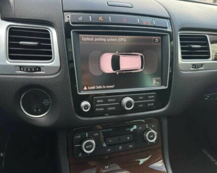 Серый Фольксваген Туарег, объемом двигателя 3 л и пробегом 72 тыс. км за 13600 $, фото 13 на Automoto.ua