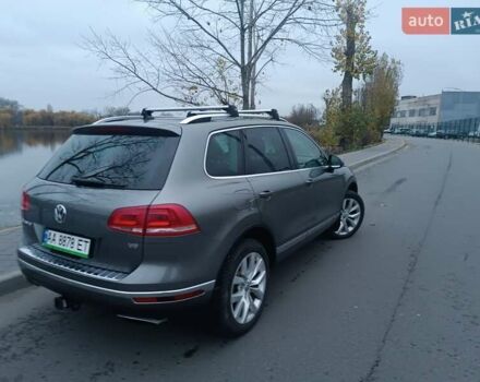 Серый Фольксваген Туарег, объемом двигателя 3.6 л и пробегом 165 тыс. км за 17500 $, фото 9 на Automoto.ua