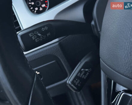 Серый Фольксваген Туарег, объемом двигателя 3 л и пробегом 205 тыс. км за 27500 $, фото 55 на Automoto.ua