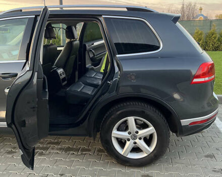 Серый Фольксваген Туарег, объемом двигателя 2.97 л и пробегом 200 тыс. км за 28500 $, фото 12 на Automoto.ua