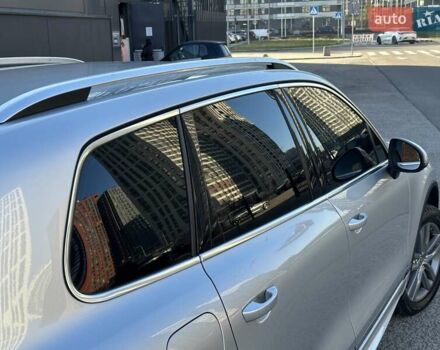 Серый Фольксваген Туарег, объемом двигателя 3 л и пробегом 193 тыс. км за 23450 $, фото 9 на Automoto.ua