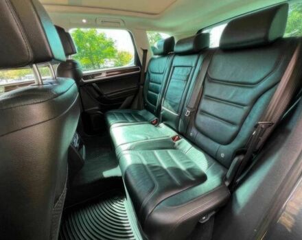 Серый Фольксваген Туарег, объемом двигателя 3 л и пробегом 74 тыс. км за 18900 $, фото 8 на Automoto.ua