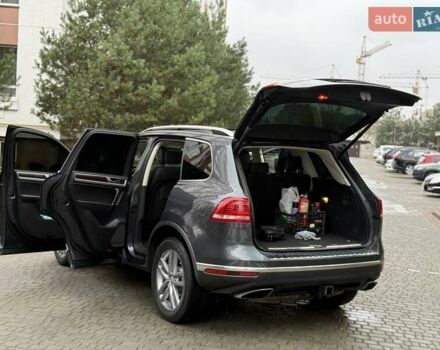 Сірий Фольксваген Туарег, об'ємом двигуна 3.6 л та пробігом 200 тис. км за 18500 $, фото 38 на Automoto.ua