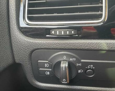 Серый Фольксваген Туарег, объемом двигателя 2.97 л и пробегом 266 тыс. км за 27999 $, фото 14 на Automoto.ua