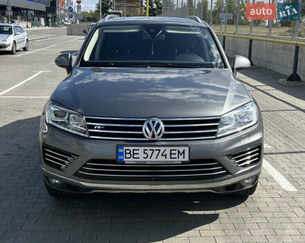 Серый Фольксваген Туарег, объемом двигателя 3 л и пробегом 173 тыс. км за 32000 $, фото 10 на Automoto.ua