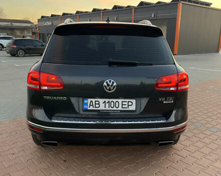 Серый Фольксваген Туарег, объемом двигателя 2.97 л и пробегом 200 тыс. км за 28500 $, фото 20 на Automoto.ua