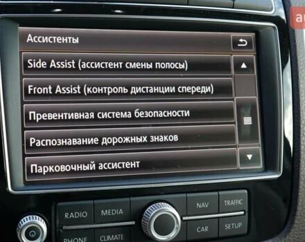 Серый Фольксваген Туарег, объемом двигателя 2.97 л и пробегом 178 тыс. км за 24200 $, фото 37 на Automoto.ua