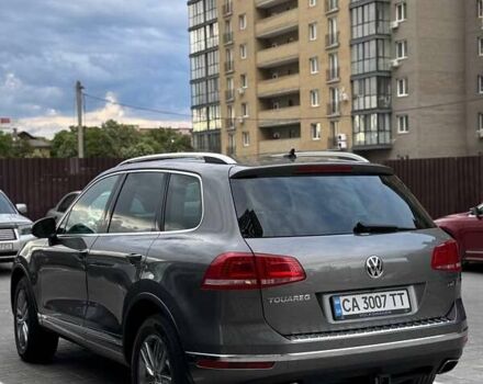 Серый Фольксваген Туарег, объемом двигателя 3 л и пробегом 190 тыс. км за 24000 $, фото 12 на Automoto.ua