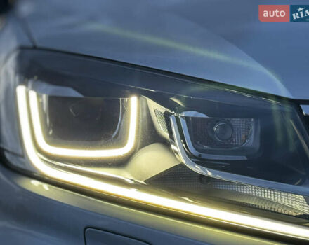 Серый Фольксваген Туарег, объемом двигателя 3 л и пробегом 205 тыс. км за 27500 $, фото 10 на Automoto.ua