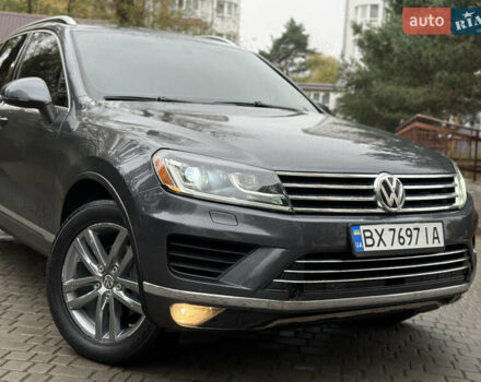 Сірий Фольксваген Туарег, об'ємом двигуна 3.6 л та пробігом 220 тис. км за 21777 $, фото 2 на Automoto.ua