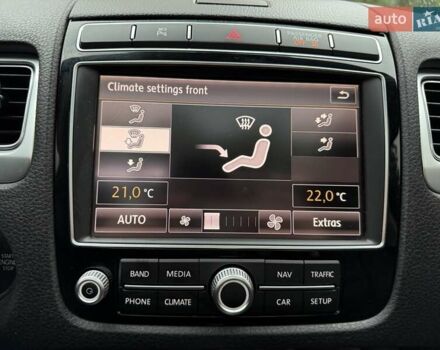 Сірий Фольксваген Туарег, об'ємом двигуна 3.6 л та пробігом 200 тис. км за 18500 $, фото 45 на Automoto.ua