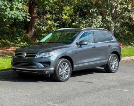 Серый Фольксваген Туарег, объемом двигателя 3 л и пробегом 74 тыс. км за 14700 $, фото 1 на Automoto.ua