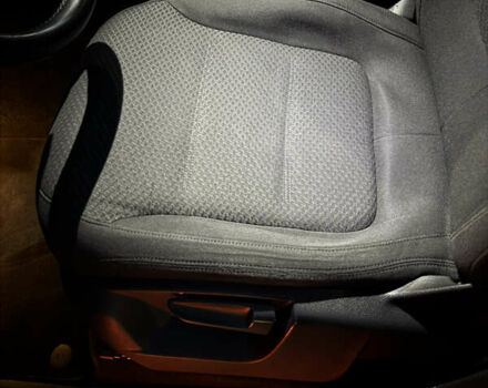 Серый Фольксваген Туарег, объемом двигателя 2.97 л и пробегом 186 тыс. км за 23500 $, фото 12 на Automoto.ua