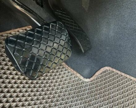 Сірий Фольксваген Туарег, об'ємом двигуна 2.97 л та пробігом 190 тис. км за 29999 $, фото 9 на Automoto.ua