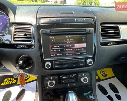 Серый Фольксваген Туарег, объемом двигателя 3 л и пробегом 158 тыс. км за 22900 $, фото 17 на Automoto.ua