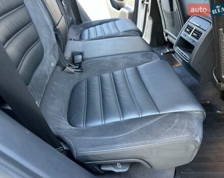 Серый Фольксваген Туарег, объемом двигателя 3 л и пробегом 193 тыс. км за 23450 $, фото 73 на Automoto.ua