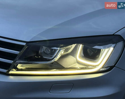 Серый Фольксваген Туарег, объемом двигателя 3 л и пробегом 205 тыс. км за 27500 $, фото 11 на Automoto.ua