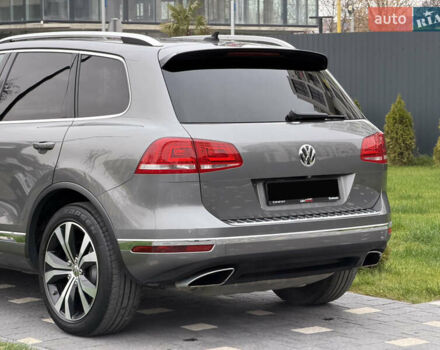 Серый Фольксваген Туарег, объемом двигателя 3 л и пробегом 228 тыс. км за 24900 $, фото 16 на Automoto.ua