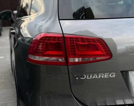 Серый Фольксваген Туарег, объемом двигателя 3 л и пробегом 190 тыс. км за 24000 $, фото 25 на Automoto.ua